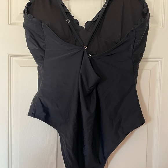 Set of 4 SHEIN 4x (Size 20) swimsuits - Picture 12 of 13
